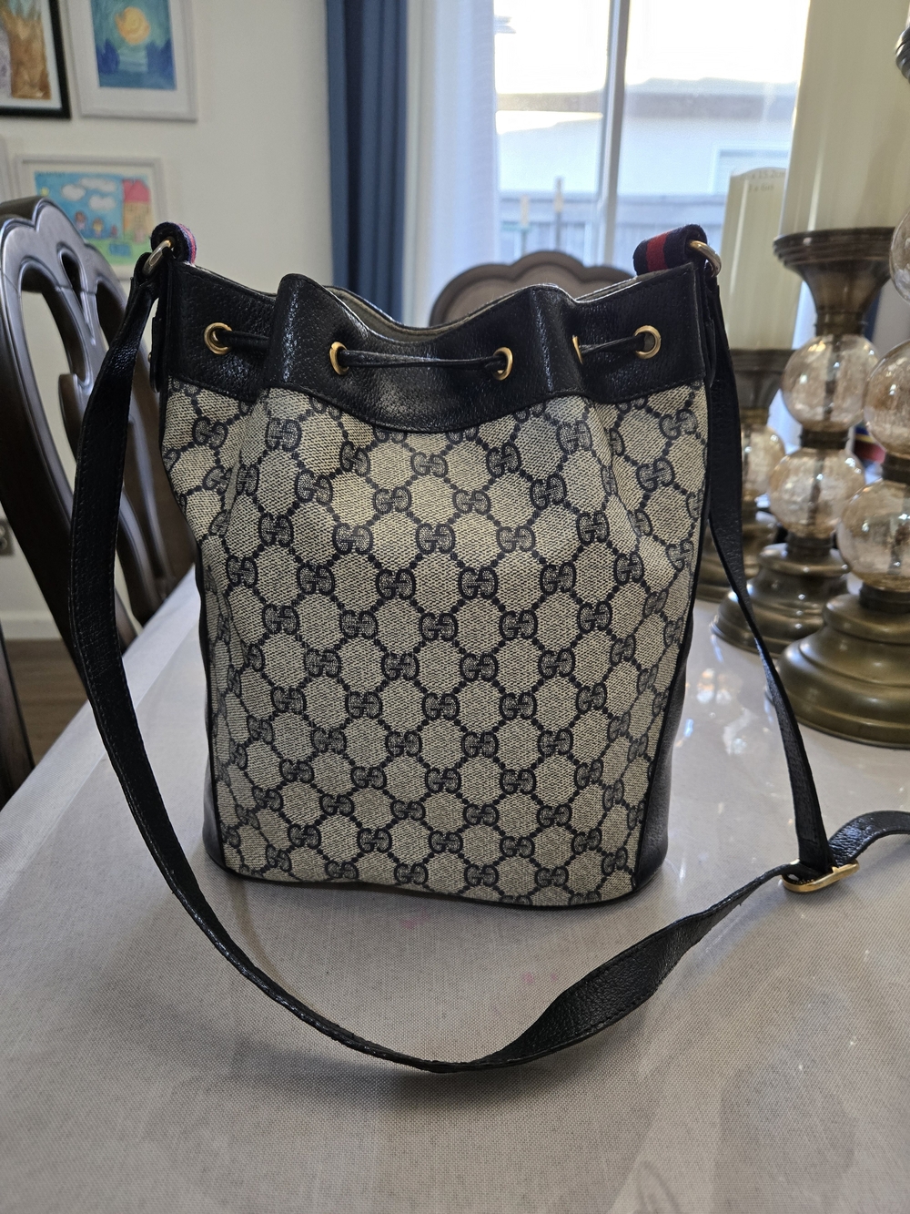 Gucci Black/Beige GG Canvas Drawstring Shoulder Bag - Picture 4 of 10